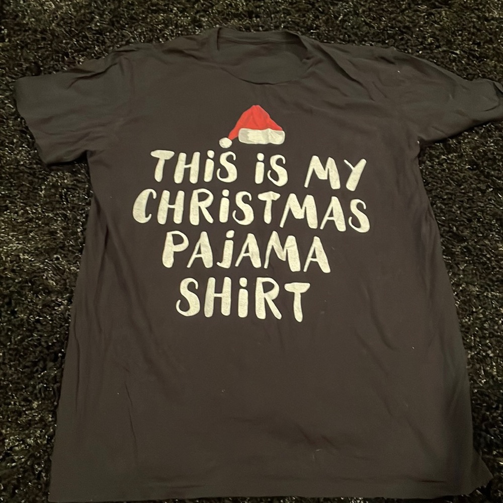 Men’s large graphic Christmas tee